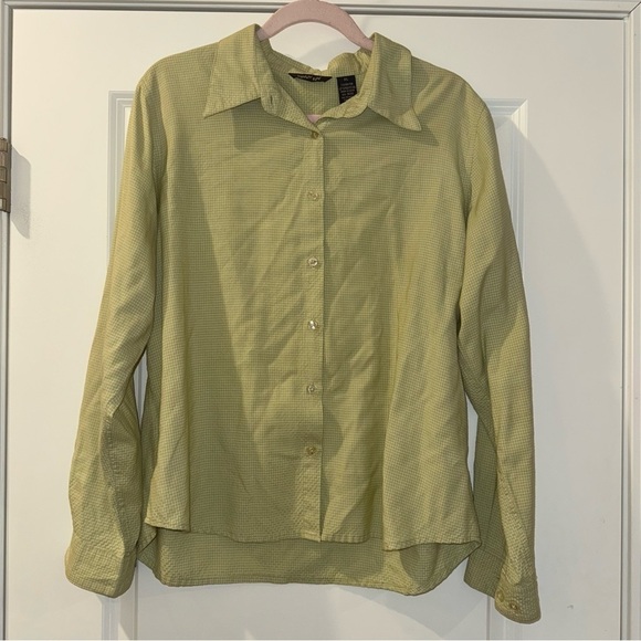 krazy kat Tops - 💕SALE💕Krazy Kat Green Checkered Shirt